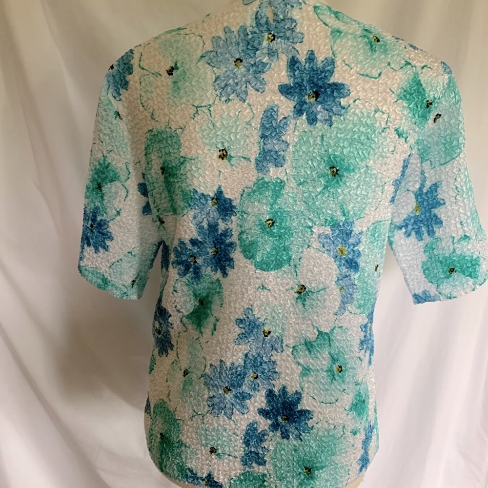 Two piece popcorn top and jacket blue green floral design Guessing L-XL - Picture 16 of 16